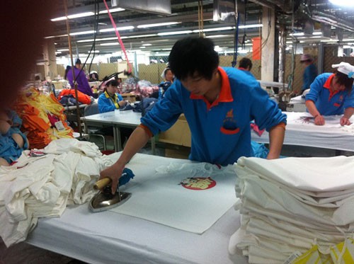 現(xiàn)代服裝廠是如何用蒸汽發(fā)生器來(lái)提升效益？